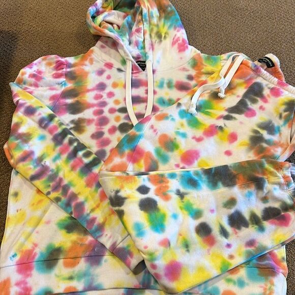 GENERATION LOVE Women’s Multicolor Puff Sleeve Sweatshirt & Joggers Set Size XL - Picture 1 of 7